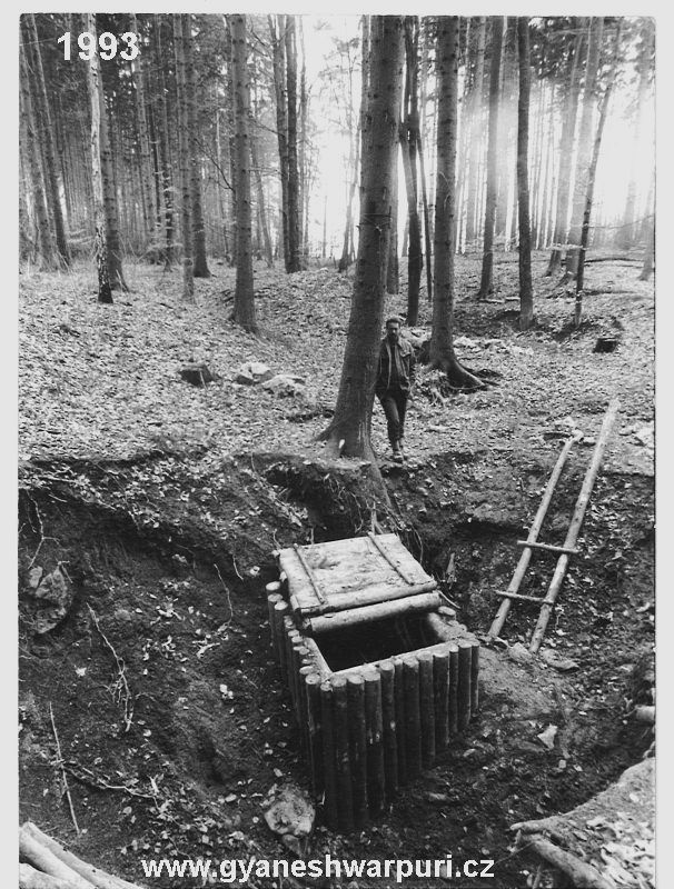 Novodvorský ponor - jeskyně Ponorný hrádek.
