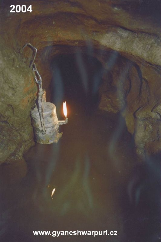 Novodvorský ponor - jeskyně Ponorný hrádek.